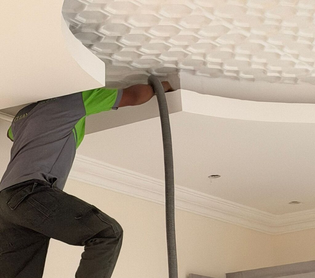 Office deep cleaning services in Dubai